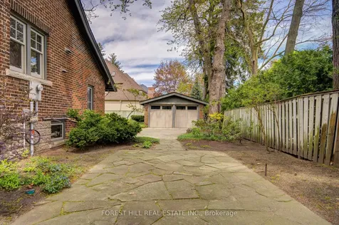 1381 Lorne Park Road Mississauga ON L5H 3B2