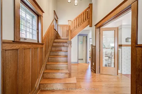 1381 Lorne Park Road Mississauga ON L5H 3B2