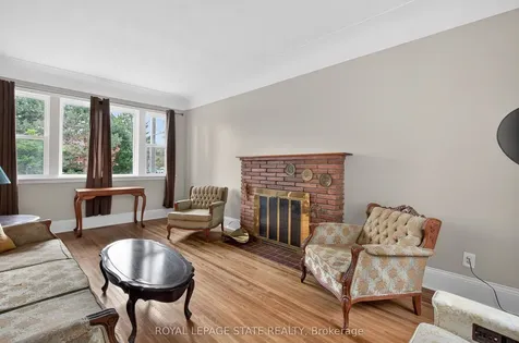 893 Lasalle Park Road Burlington ON L7T 1M6