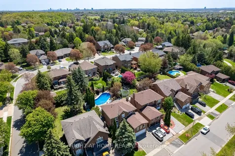 41 Christie Drive Brampton ON L6Z 3J6