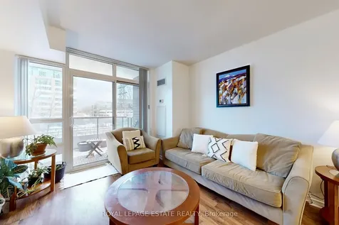 3 Michael Power Place Toronto ON M9A 0A2