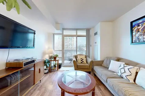 3 Michael Power Place Toronto ON M9A 0A2