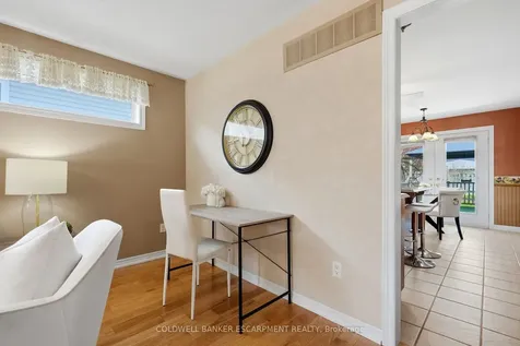 11 Kingsley Road Halton Hills ON L7J 2Z5