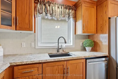 11 Kingsley Road Halton Hills ON L7J 2Z5