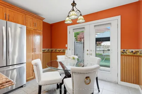 11 Kingsley Road Halton Hills ON L7J 2Z5