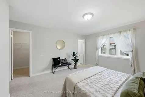 11 Kingsley Road Halton Hills ON L7J 2Z5