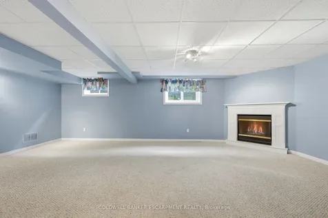 11 Kingsley Road Halton Hills ON L7J 2Z5