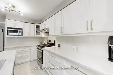 57 Humbershed Crescent Caledon ON L7E 2X4