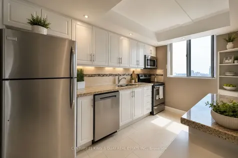 115 Hillcrest Avenue Mississauga ON L5B 3Y9