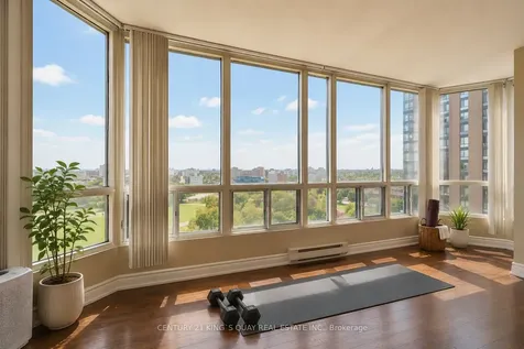 115 Hillcrest Avenue Mississauga ON L5B 3Y9