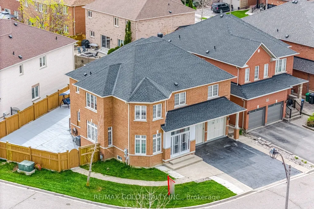 29 Laurentide Crescent Brampton ON L6P 1Y3