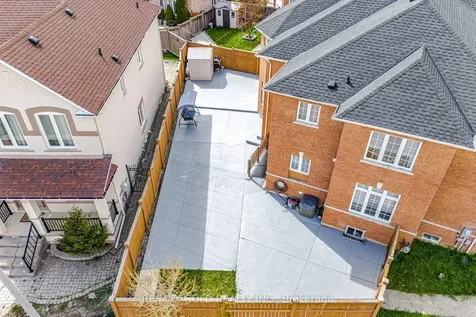 29 Laurentide Crescent Brampton ON L6P 1Y3