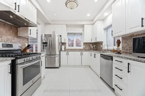 29 Laurentide Crescent Brampton ON L6P 1Y3
