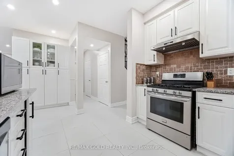 29 Laurentide Crescent Brampton ON L6P 1Y3