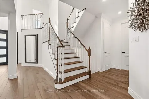 2091 Willhaven Trail Oakville ON L6M 5G3