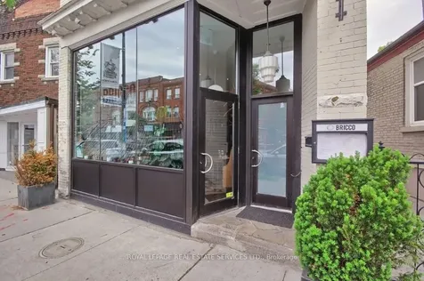 3047 Dundas Street W Toronto ON M6P 1Z5