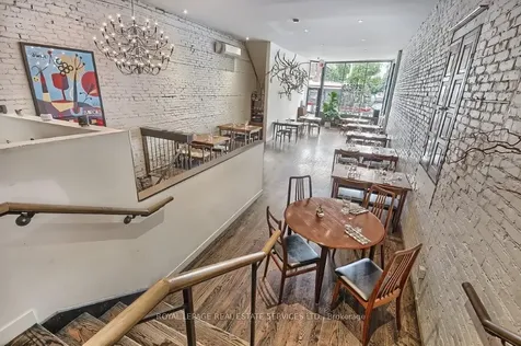 3047 Dundas Street W Toronto ON M6P 1Z5