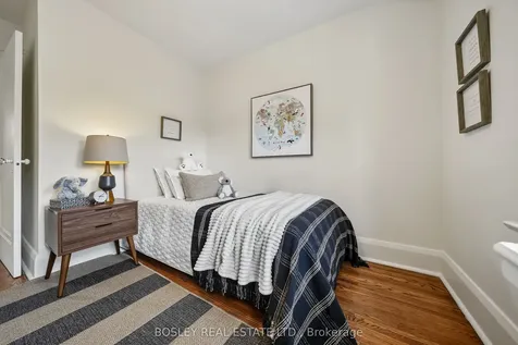 70 Eleventh Street Toronto ON M8V 3G5