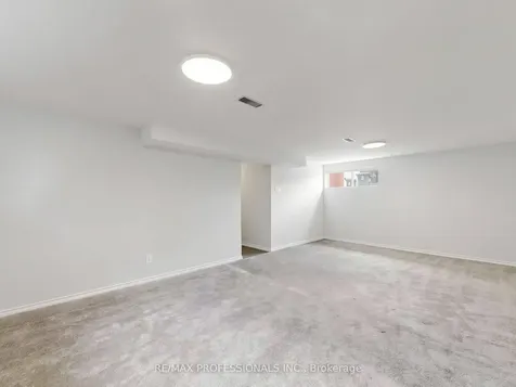 72 Frost Street Toronto ON M9W 1Y8