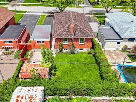 72 Frost Street Toronto ON M9W 1Y8