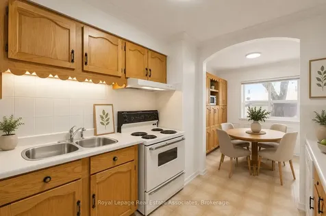 600 Silver Creek Boulevard Mississauga ON L5A 2B4