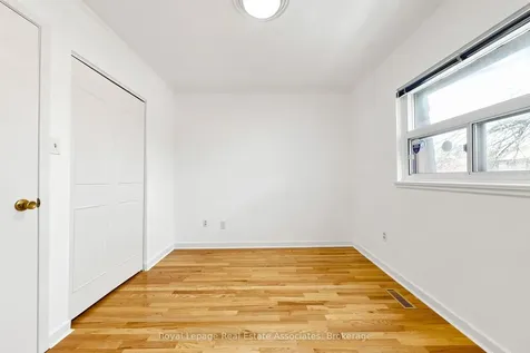 600 Silver Creek Boulevard Mississauga ON L5A 2B4
