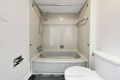 600 Silver Creek Boulevard Mississauga ON L5A 2B4