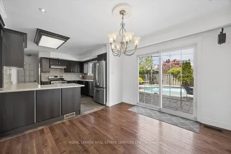 18 Chesterfield Road Brampton ON L6W 1K9