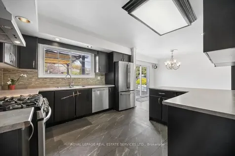 18 Chesterfield Road Brampton ON L6W 1K9