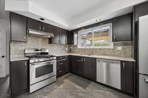18 Chesterfield Road Brampton ON L6W 1K9