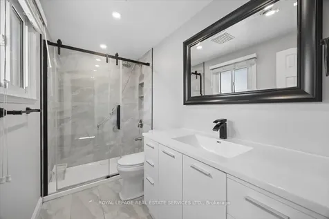 18 Chesterfield Road Brampton ON L6W 1K9