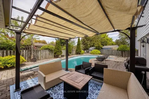 18 Chesterfield Road Brampton ON L6W 1K9