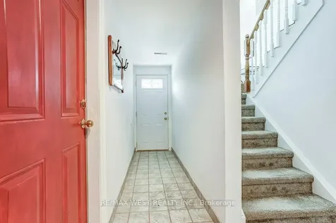 2995 Saint Malo Circle Mississauga ON L5N 1T1