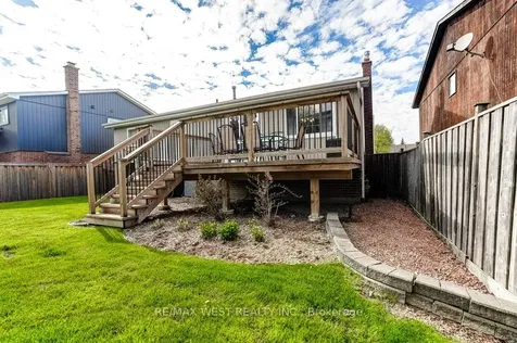 2995 Saint Malo Circle Mississauga ON L5N 1T1