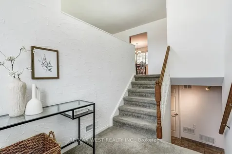 2995 Saint Malo Circle Mississauga ON L5N 1T1