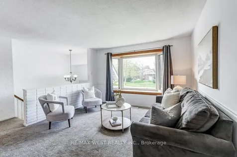 2995 Saint Malo Circle Mississauga ON L5N 1T1