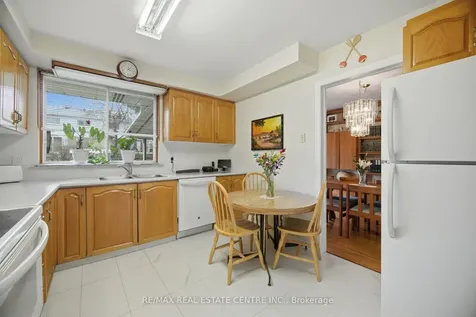 3590 Fieldgate Drive Mississauga ON L4X 2J7