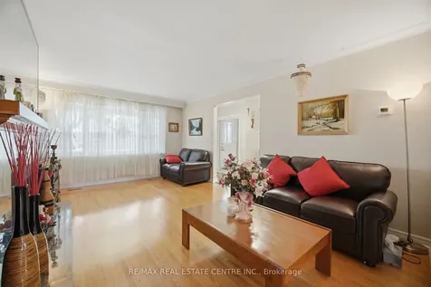 3590 Fieldgate Drive Mississauga ON L4X 2J7