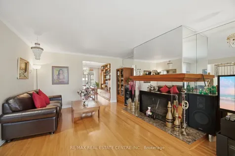3590 Fieldgate Drive Mississauga ON L4X 2J7