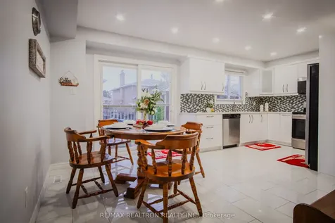 24 Havelock Drive N Brampton ON L6W 4A4