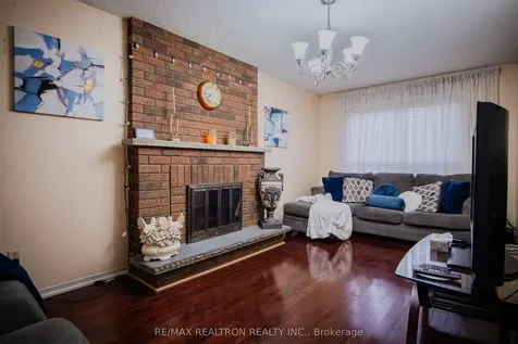 24 Havelock Drive N Brampton ON L6W 4A4