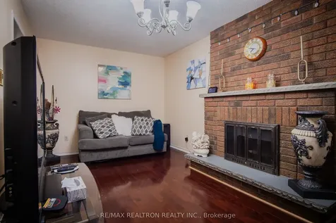 24 Havelock Drive N Brampton ON L6W 4A4