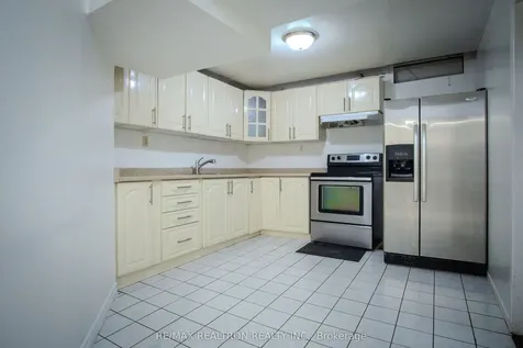 24 Havelock Drive N Brampton ON L6W 4A4