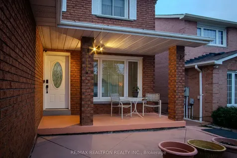 24 Havelock Drive N Brampton ON L6W 4A4