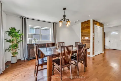1043 Shaw Drive Mississauga ON L5G 3Z3
