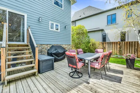 1043 Shaw Drive Mississauga ON L5G 3Z3
