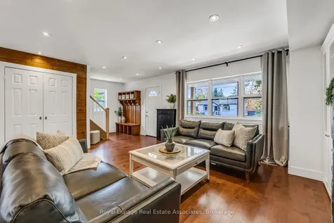 1043 Shaw Drive Mississauga ON L5G 3Z3