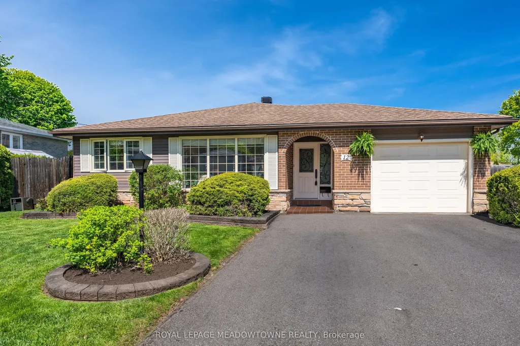 12 Heather Court Halton Hills ON L7G 2R6