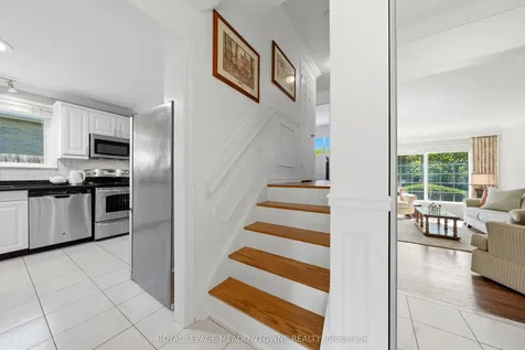 12 Heather Court Halton Hills ON L7G 2R6
