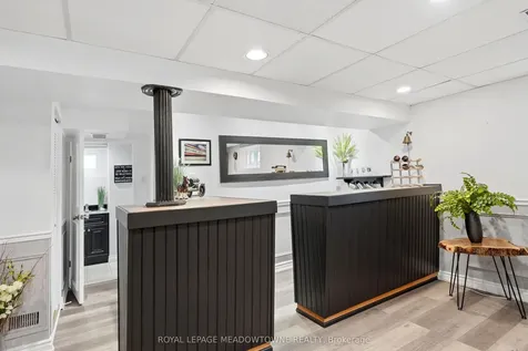 12 Heather Court Halton Hills ON L7G 2R6